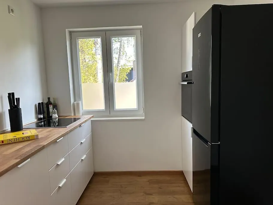 2-Zimmerwohnung Mit Terrasse Dusseldorf Apartment